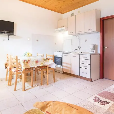 Awesome In With Wifi Apartment Pula
