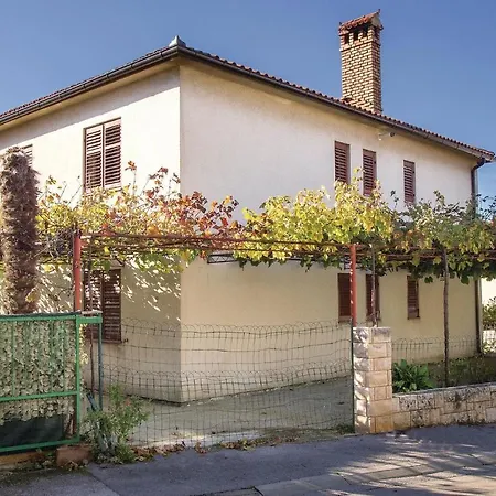 2 Bedroom Amazing In Póla